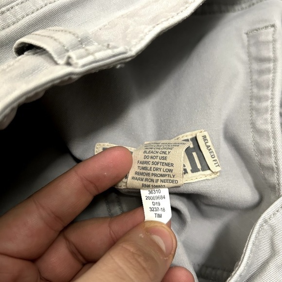 Duluth Trading Pants Mens 34x30 Gray Flex Ballroom Khakis Relaxed Fit Cotton - Picture 15 of 16